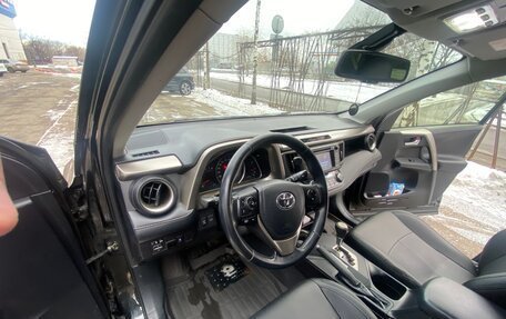 Toyota RAV4, 2015 год, 1 900 000 рублей, 8 фотография