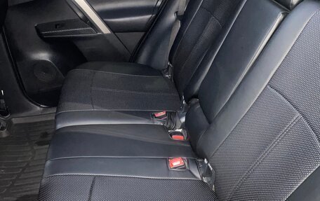 Toyota RAV4, 2015 год, 1 900 000 рублей, 12 фотография