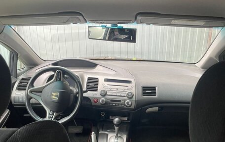 Honda Civic VIII, 2010 год, 700 000 рублей, 5 фотография