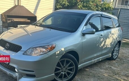 Toyota Matrix, 2002 год, 805 000 рублей, 2 фотография