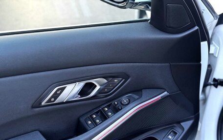 BMW 3 серия, 2019 год, 3 890 000 рублей, 10 фотография