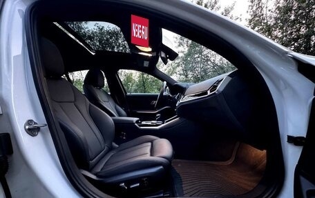 BMW 3 серия, 2019 год, 3 890 000 рублей, 14 фотография
