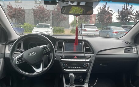 Hyundai Sonata VII, 2019 год, 1 950 000 рублей, 7 фотография