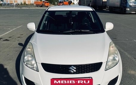 Suzuki Swift IV, 2013 год, 825 000 рублей, 2 фотография