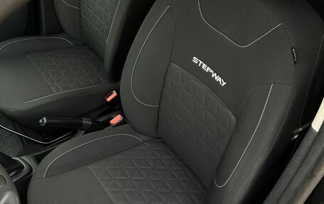 Renault Sandero II рестайлинг, 2017 год, 1 300 000 рублей, 16 фотография