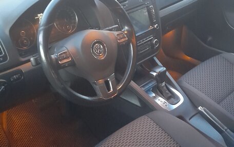 Volkswagen Jetta VI, 2010 год, 700 000 рублей, 4 фотография