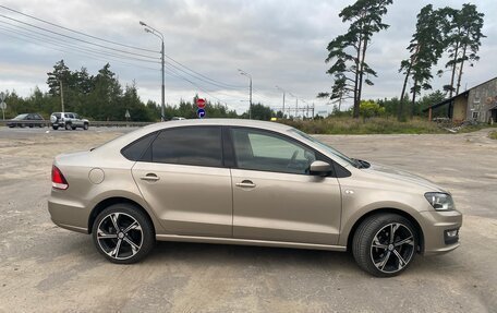 Volkswagen Polo VI (EU Market), 2015 год, 1 180 000 рублей, 3 фотография