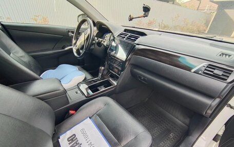 Toyota Camry, 2015 год, 1 700 000 рублей, 13 фотография