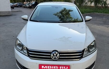 Volkswagen Passat B7, 2012 год, 1 300 000 рублей, 1 фотография
