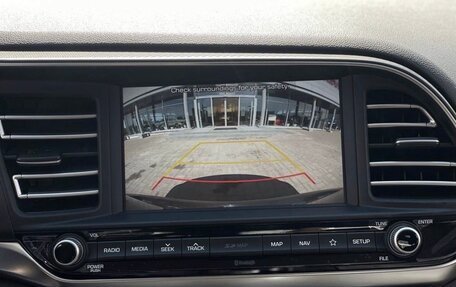 Hyundai Avante, 2019 год, 1 900 000 рублей, 13 фотография