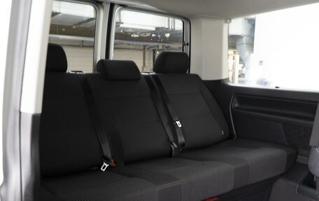 Volkswagen Multivan T6 рестайлинг, 2016 год, 3 462 580 рублей, 9 фотография