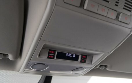 Volkswagen Multivan T6 рестайлинг, 2016 год, 3 462 580 рублей, 15 фотография