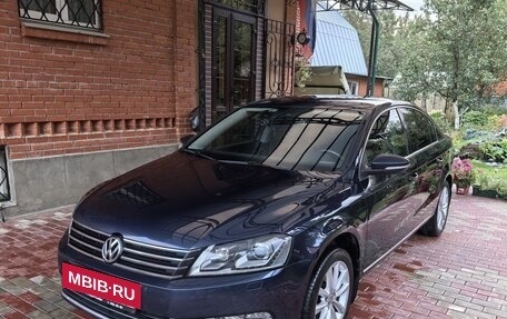 Volkswagen Passat B7, 2013 год, 1 495 000 рублей, 2 фотография