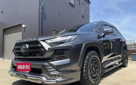 Toyota RAV4, 2022 год, 2 750 000 рублей, 9 фотография