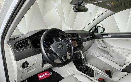 Volkswagen Tiguan II, 2018 год, 3 190 000 рублей, 15 фотография