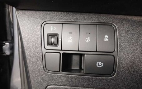 Hyundai Staria, 2021 год, 2 620 000 рублей, 18 фотография