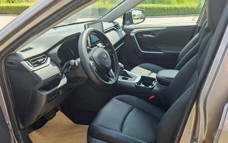 Toyota RAV4, 2022 год, 2 489 000 рублей, 8 фотография