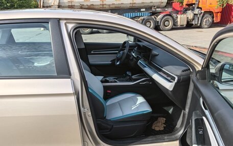 Geely Emgrand, 2023 год, 1 620 000 рублей, 19 фотография