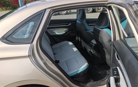 Geely Emgrand, 2023 год, 1 620 000 рублей, 18 фотография