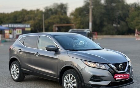 Nissan Qashqai, 2021 год, 2 100 000 рублей, 2 фотография