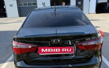 KIA Rio III рестайлинг, 2013 год, 970 000 рублей, 2 фотография