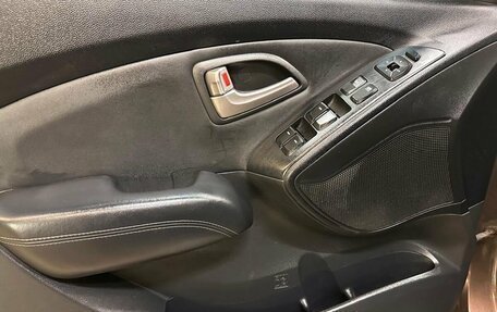 Hyundai ix35 I рестайлинг, 2013 год, 990 000 рублей, 10 фотография