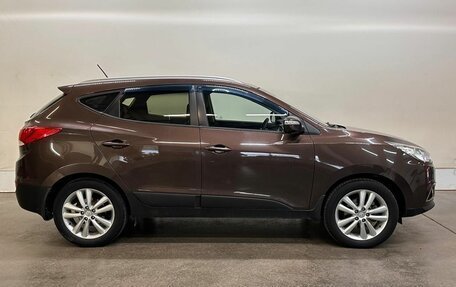 Hyundai ix35 I рестайлинг, 2013 год, 990 000 рублей, 4 фотография