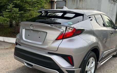 Toyota C-HR I рестайлинг, 2016 год, 1 590 000 рублей, 4 фотография
