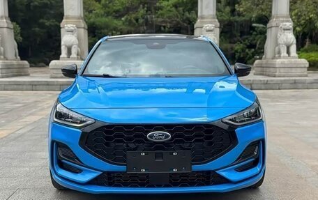 Ford Focus IV, 2022 год, 1 300 006 рублей, 2 фотография