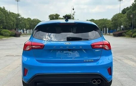 Ford Focus IV, 2022 год, 1 300 006 рублей, 5 фотография