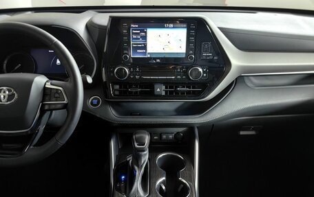 Toyota Highlander, 2021 год, 5 610 000 рублей, 10 фотография