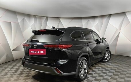 Toyota Highlander, 2021 год, 5 610 000 рублей, 2 фотография