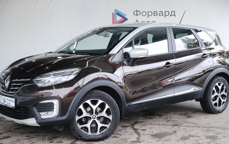 Renault Kaptur I рестайлинг, 2020 год, 1 900 000 рублей, 2 фотография