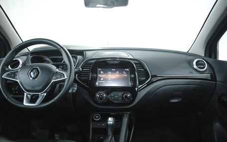 Renault Kaptur I рестайлинг, 2020 год, 1 900 000 рублей, 5 фотография