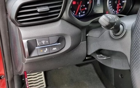 Hyundai Veloster II, 2022 год, 2 354 000 рублей, 15 фотография