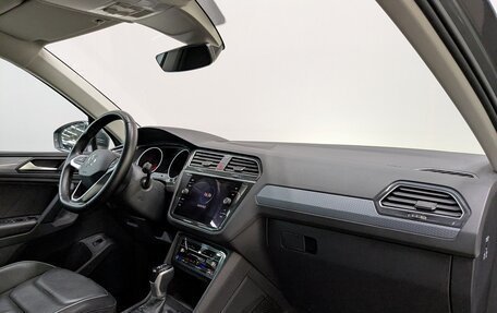 Volkswagen Tiguan II, 2021 год, 3 500 000 рублей, 22 фотография