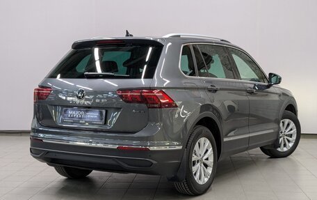 Volkswagen Tiguan II, 2021 год, 3 500 000 рублей, 23 фотография