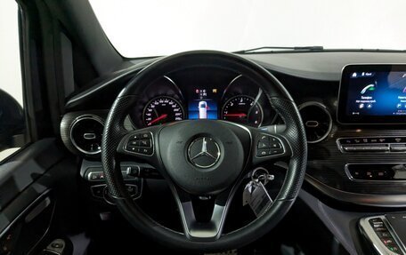 Mercedes-Benz V-Класс, 2021 год, 6 937 500 рублей, 21 фотография