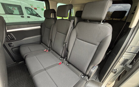 Peugeot Traveller I, 2021 год, 2 650 000 рублей, 20 фотография