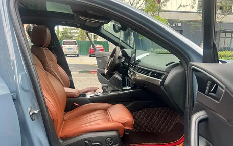 Audi A4, 2022 год, 2 400 000 рублей, 11 фотография