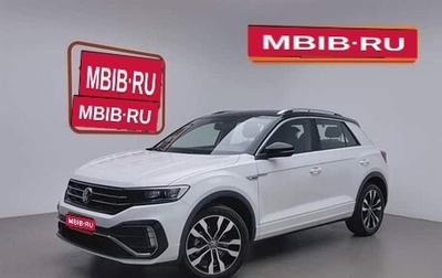 Volkswagen T-Roc I, 2022 год, 1 593 000 рублей, 1 фотография
