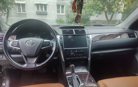 Toyota Camry, 2016 год, 2 350 000 рублей, 7 фотография
