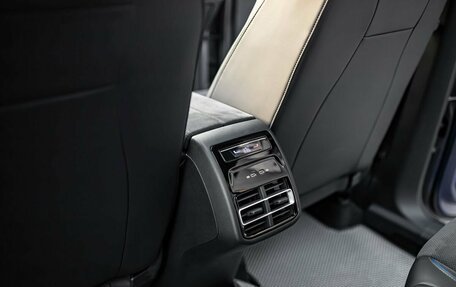 Volkswagen Tiguan, 2024 год, 5 575 000 рублей, 18 фотография