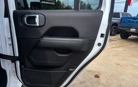 Jeep Gladiator, 2022 год, 90 678 рублей, 30 фотография