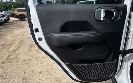 Jeep Gladiator, 2022 год, 90 678 рублей, 29 фотография