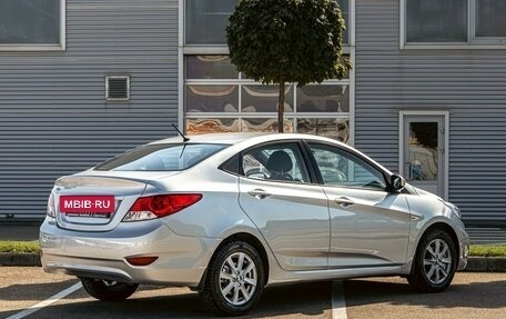 Hyundai Solaris II рестайлинг, 2011 год, 595 000 рублей, 6 фотография