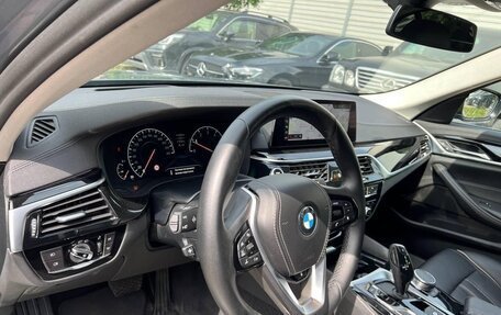 BMW 5 серия, 2019 год, 2 950 000 рублей, 9 фотография