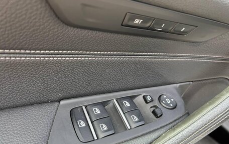 BMW 5 серия, 2019 год, 2 950 000 рублей, 16 фотография