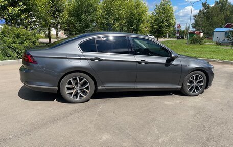 Volkswagen Passat B8 рестайлинг, 2017 год, 1 960 000 рублей, 11 фотография