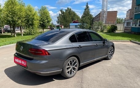 Volkswagen Passat B8 рестайлинг, 2017 год, 1 960 000 рублей, 8 фотография